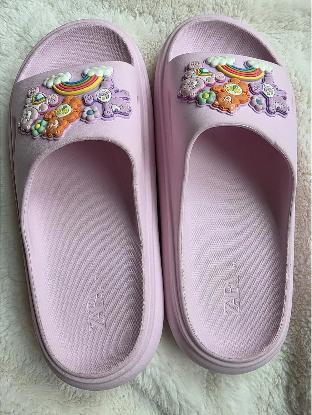 Zara Pink Slide Sandals with Care Bears and Rainbow Design - Picture 3 of 4